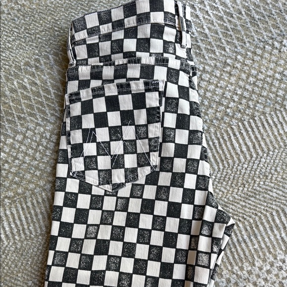 NEW Checkered Black and White Jeans from Mother Size 30 - Picture 5 of 6